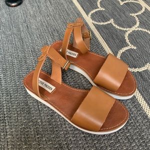 Steve Madden Platform Sandal, Women’s Size 6-6.5